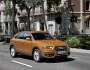 Audi Q3 bei der Fahrt in orange