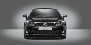 Frontpartie des Lexus CT 200h F-Sport