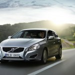 Der Volvo V60 Plug-in-Hybrid in Silber