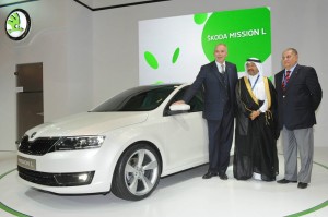 Skoda Mission L bei der Präsentation auf der Qatar Motor Show