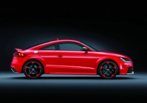 Der Audi TT RS Plus in der Seitenansicht