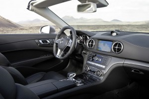 Das Cockpit des neuen Mercedes-Benz SL 63 AMG 2012