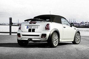 Die Heckpartie des Mini Roadster in der Farbe Weiss