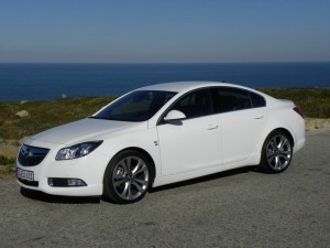 Opel Insignia Biturbo mit 195 PS und 400 Nm Drehmoment