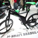 Das Smart Brabus E-Bike hat eine Höchstgeschwindigkeit von 45 km/h und soll Ende 2012 auf den Markt kommen.