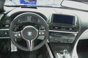 Das Cockpit des BMW M6 Cabriolet