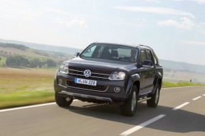 neuer Volkswagen Amarok (Fahraufnahme)