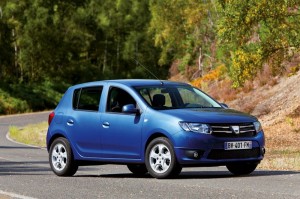 Blauer Dacia Sandero 2. Generation