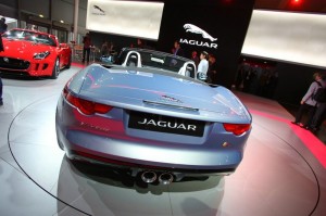 Die Heckpartie des Jaguar F-Type