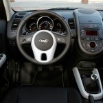 Das Cockpit des Kia Soul 2012