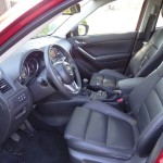 Die Fahrerseite des Mazda CX-5 - Interieur