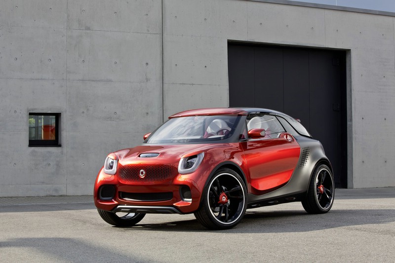 Smart Forstars Concept in der Lackfarbe Alubeam rouge