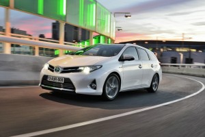 Toyota Auris Touring Sports in der Frontansicht 2013