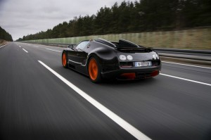 Bugatti Roadster Veyron 16.4 Grand Sport Vitesse in der Heckansicht