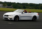 BMW M4 Cabrio geöffnet in silber Metallic