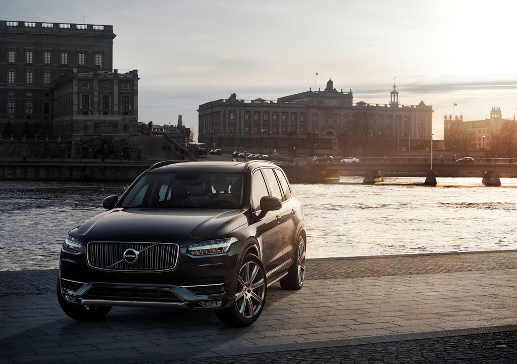 Die Frontpartie des 2015er Volvo XC90 First Edition